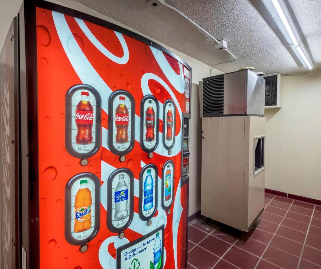 Red Roof Inn & Suites Wytheville Ngoại thất bức ảnh