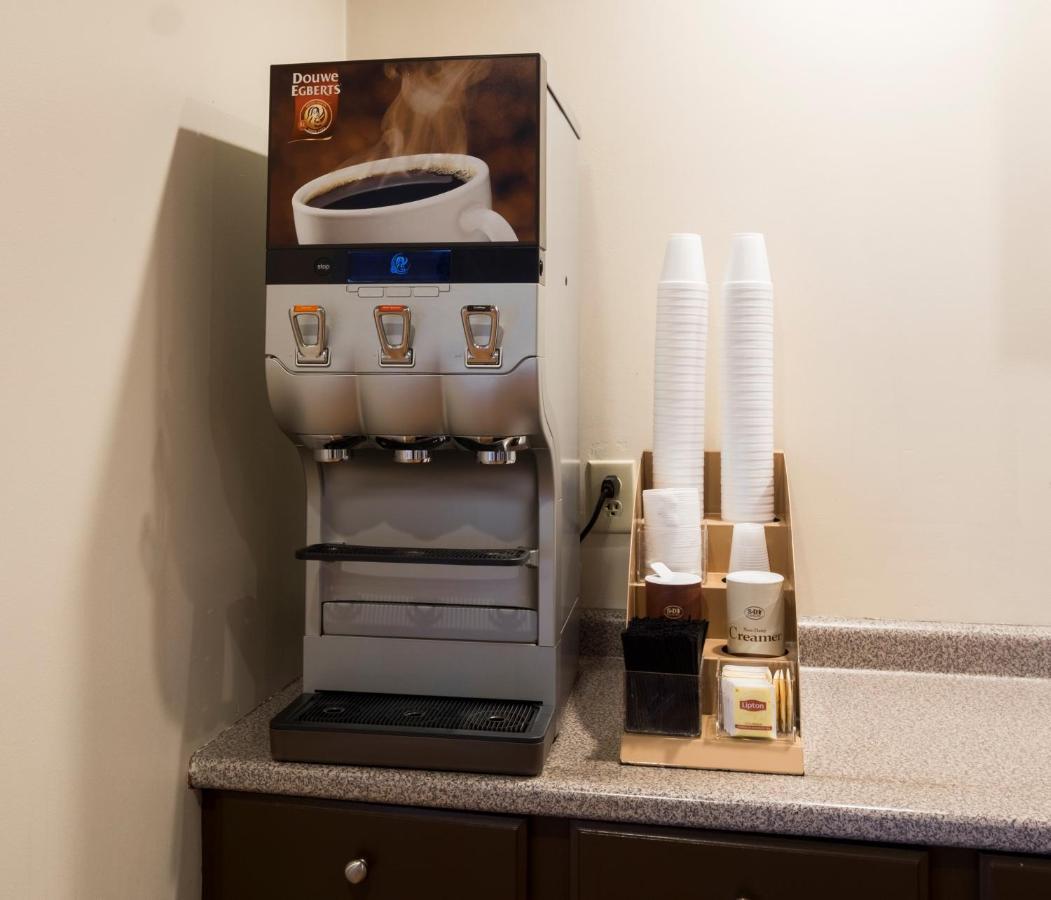 Red Roof Inn & Suites Wytheville Ngoại thất bức ảnh