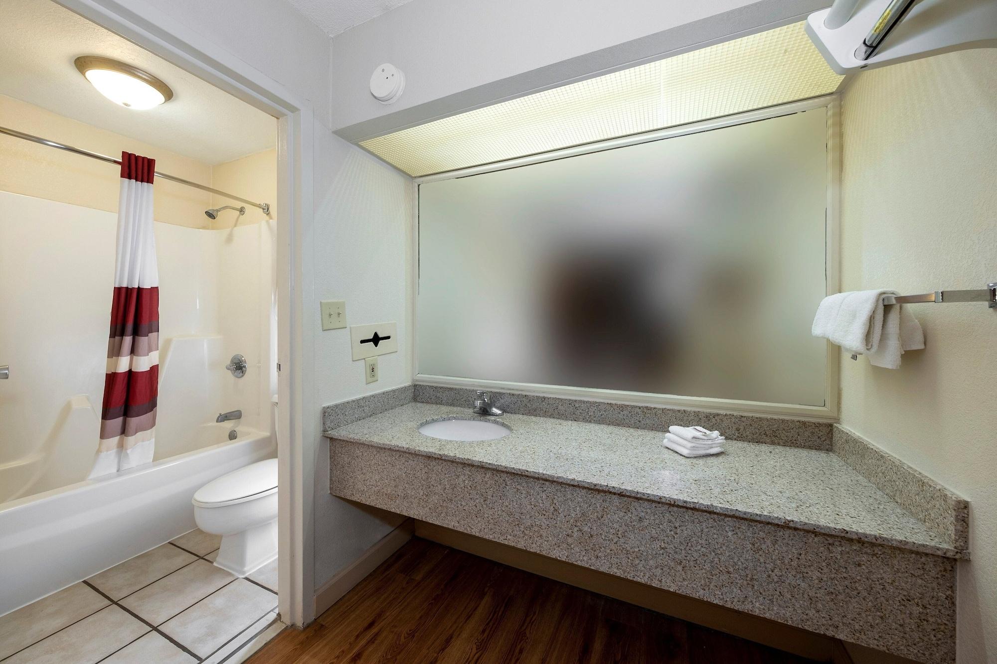 Red Roof Inn & Suites Wytheville Ngoại thất bức ảnh