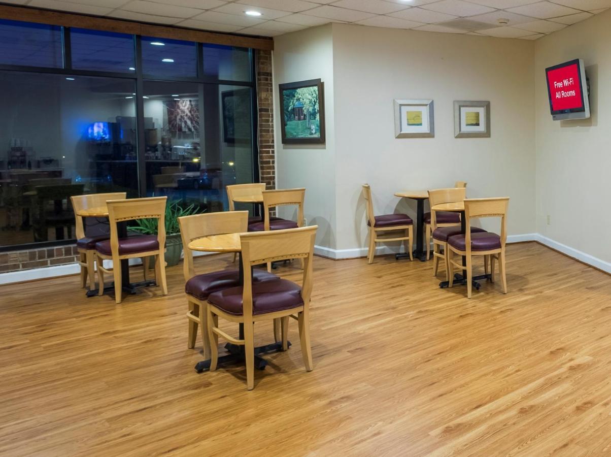 Red Roof Inn & Suites Wytheville Ngoại thất bức ảnh