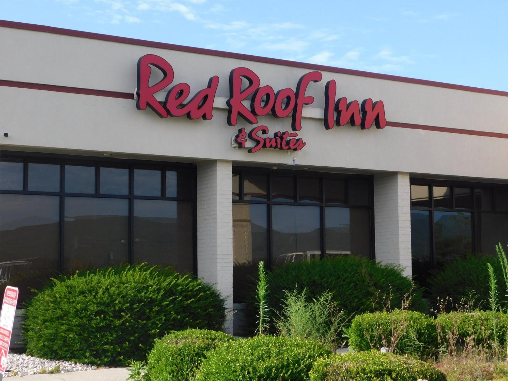 Red Roof Inn & Suites Wytheville Ngoại thất bức ảnh